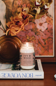 IVY & WOOD CANDLE